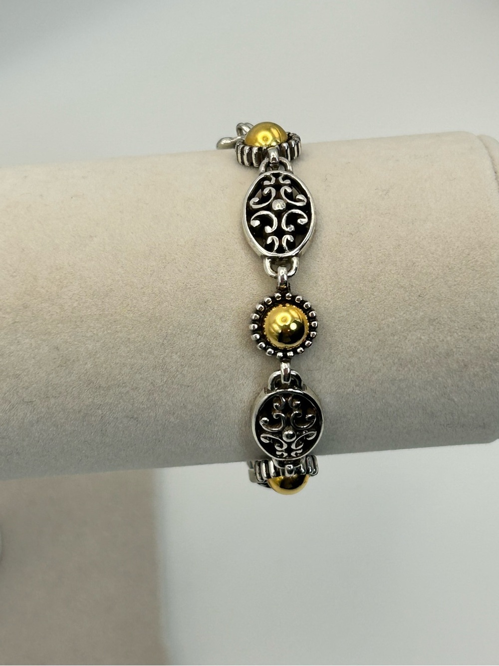 Brighton Intrigue Bracelet Two-tone Silver Plated 8" Mixed Metals - Picture 2 of 13